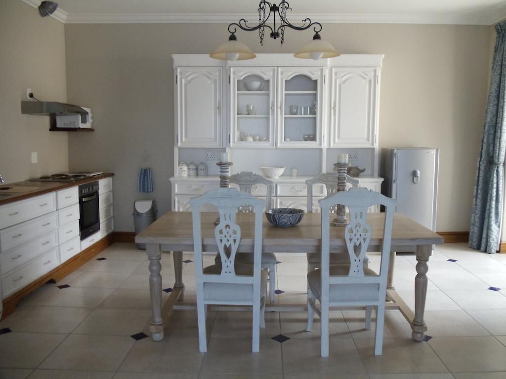 האוט ביי Chateau Neuf Du Cap מראה חיצוני תמונה